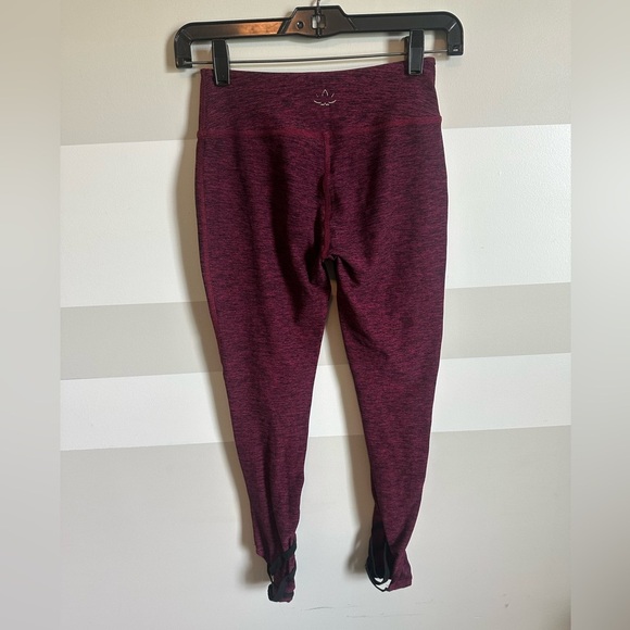 Beyond Yoga Strappy Ballet Space Dye Legging - Picture 3 of 3